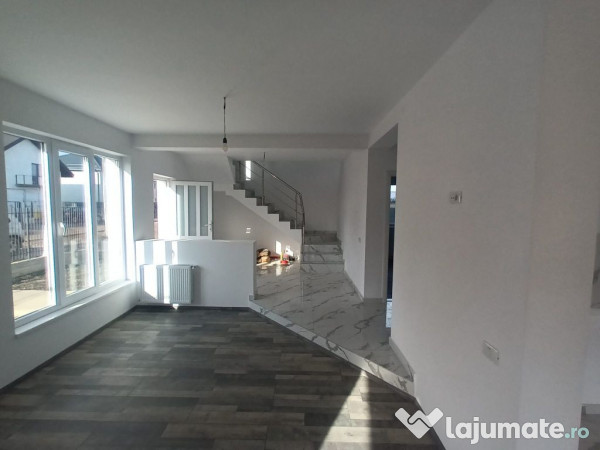 Casă individuală 5 camere P+1 cu pod, gata de mutare, 4...