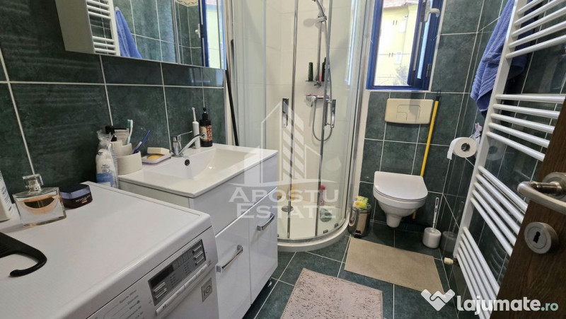 Apartament cu 2 camere, centrala proprie, parter inalt, z...