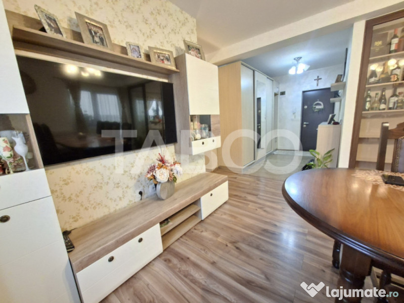 Apartament 3 camere de vanzare balcon terasa pivnita Arhitec