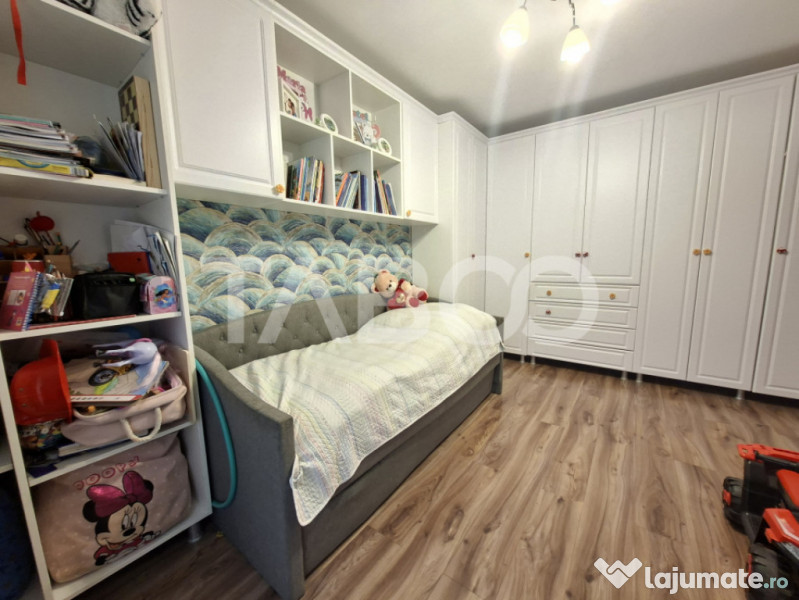 Apartament 3 camere de vanzare balcon terasa pivnita Arhitec