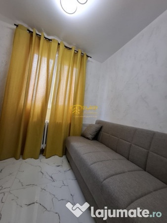 Cameră de cămin cu baie proprie in spate la Jumbo