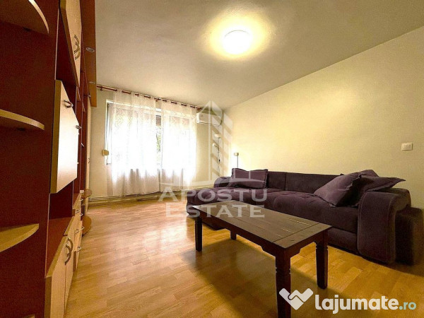 Apartament cu 2 camere, semidecomandat, bloc 2002,central...