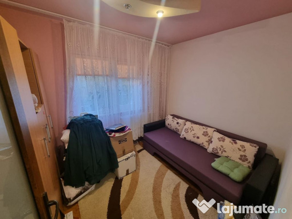 Casa de cultura-apartament 3 camere decomandat cu gaze