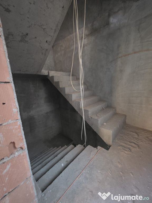 Zona Foisorul de foc imobil P+E1+E2+E3 550 mp ideal clini... 