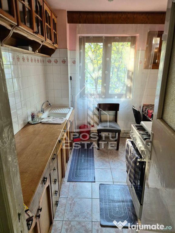 Apartament 2 camere,centrala proprie, semidecomandat, zon... 