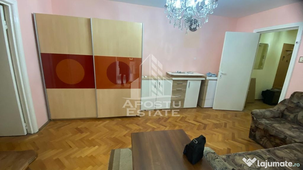 Apartament 2 camere,centrala proprie, semidecomandat, zon... 