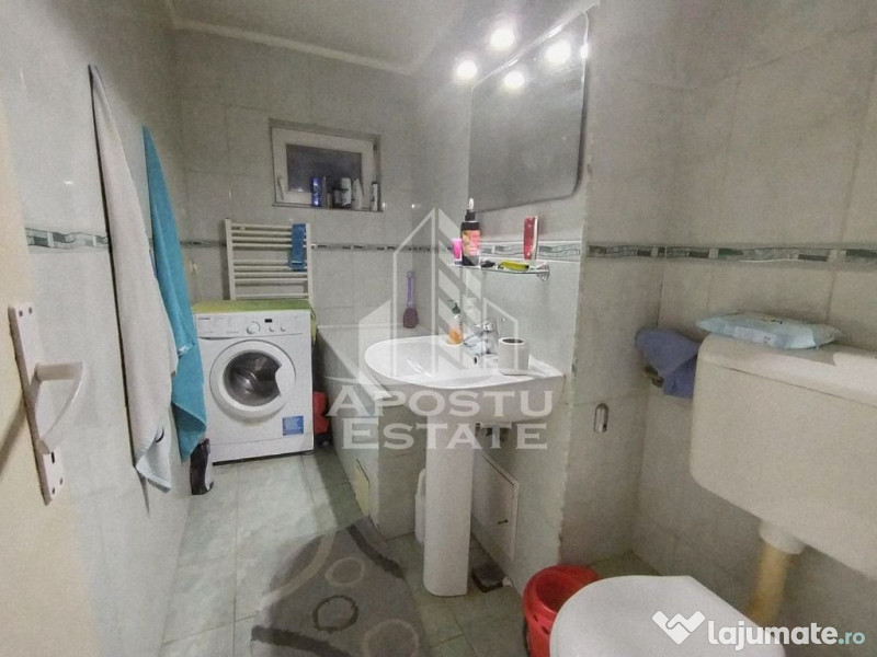 Apartament cu 3 camere in Sagului, centrala termica, etaj... 
