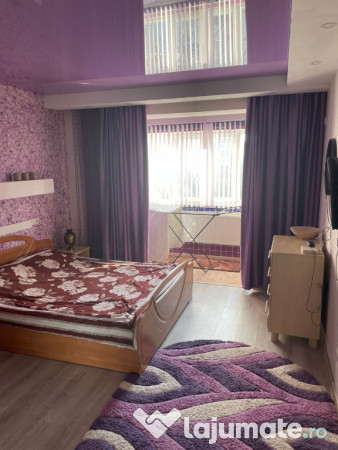 Garsoniera de inchiriat in zona 1 Decembrie 