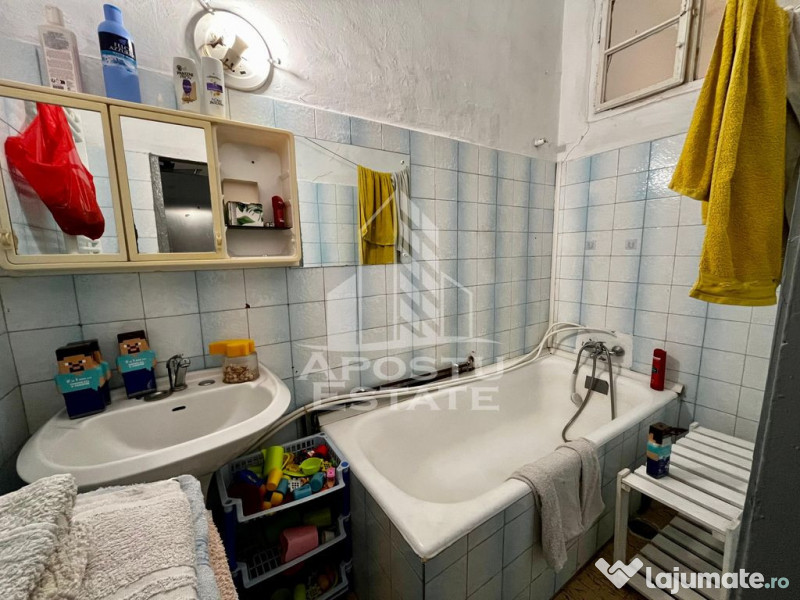 Apartament 3 camere,cladire istorica,centrala proprie in ... 