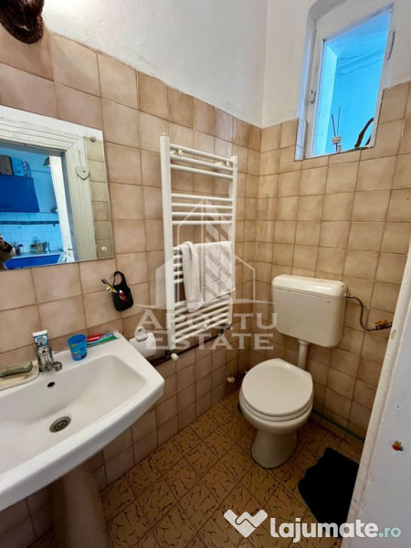 Apartament 3 camere,cladire istorica,centrala proprie in ... 