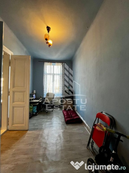 Apartament 3 camere,cladire istorica,centrala proprie in ... 