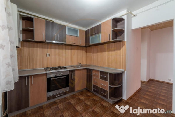 APARTAMENT 3 CAMERE MIOVENI