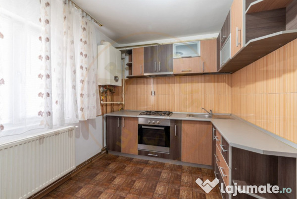 APARTAMENT 3 CAMERE MIOVENI