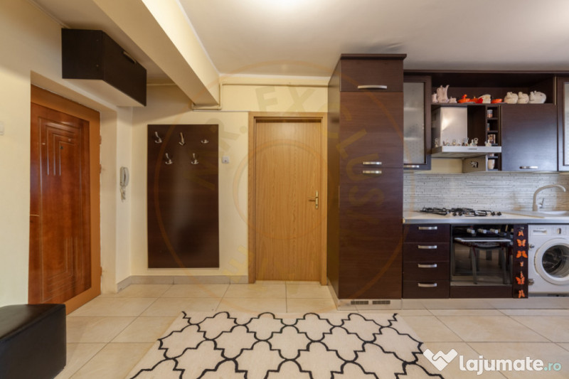 Apartament ultracentral 3 camere IC Bratianu Pitesti 