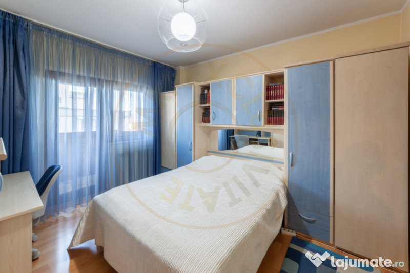 Apartament ultracentral 3 camere IC Bratianu Pitesti 