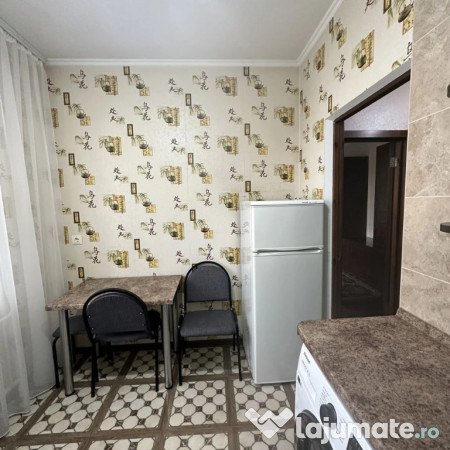 Garsoniera zona Titan de inchiriat