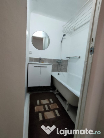 Apartament cu 2 camere de inchiriat in zona Piata Resita