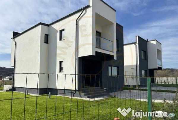 Casă cu 4 camere în Micești la 10 min de Pitesti si 5 min 