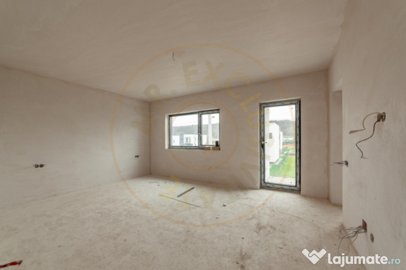 Casă cu 4 camere în Micești la 10 min de Pitesti si 5 min 