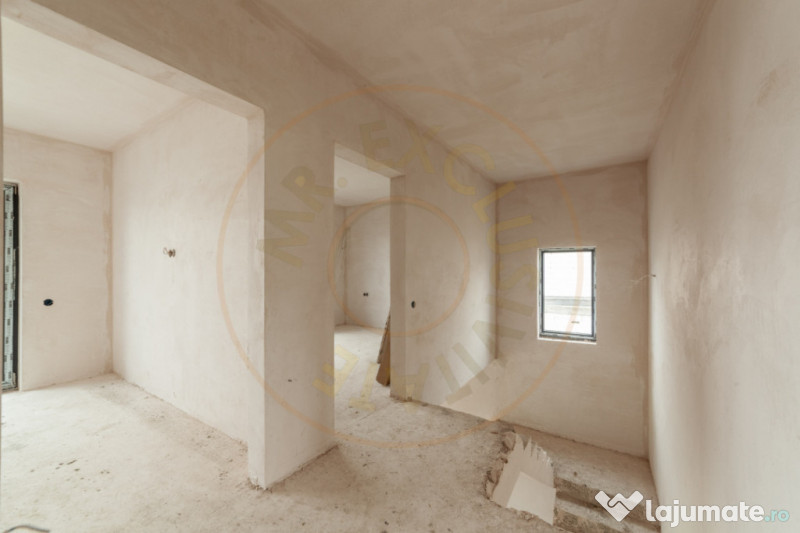 Casă cu 4 camere în Micești la 10 min de Pitesti si 5 min 