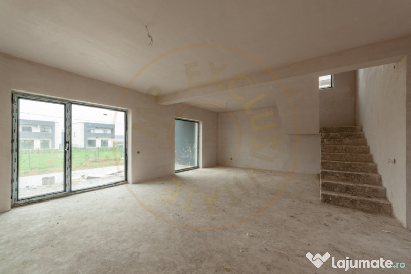 Casă cu 4 camere în Micești la 10 min de Pitesti si 5 min 