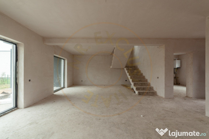 Casă cu 4 camere în Micești la 10 min de Pitesti si 5 min 