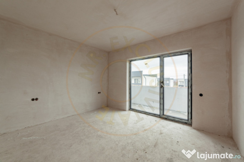 Casă cu 4 camere în Micești la 10 min de Pitesti si 5 min 