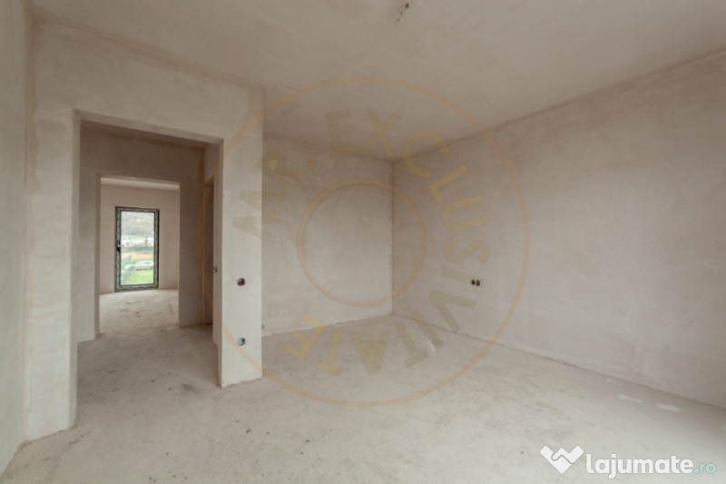 Casă cu 4 camere în Micești la 10 min de Pitesti si 5 min 