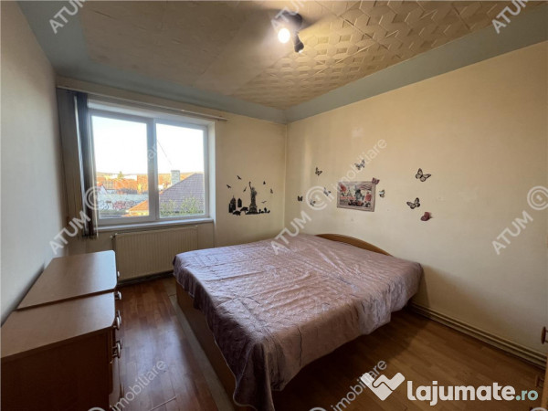 Apartament cu 3 camere la etajul 2 in zona Terezian din Sibi
