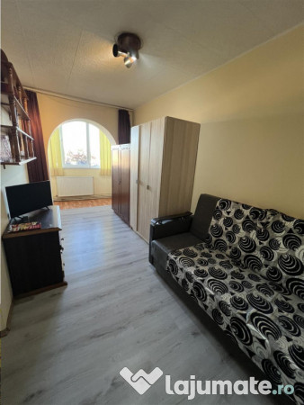 Apartament cu 3 camere la etajul 2 in zona Terezian din Sibi