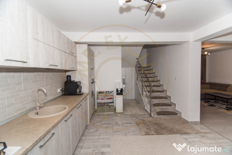 Casa 4 camere langa padure - mobilata si utilata complet - 