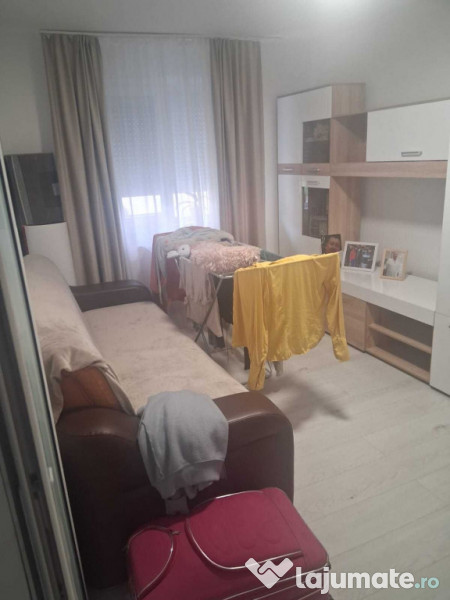 Apartamentament 2 camere decomandat zona Astra