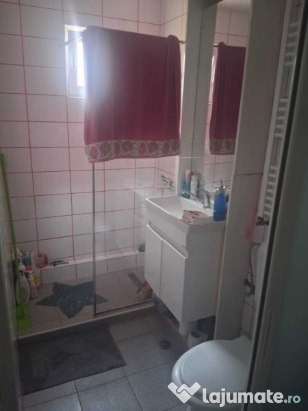 Apartamentament 2 camere decomandat zona Astra