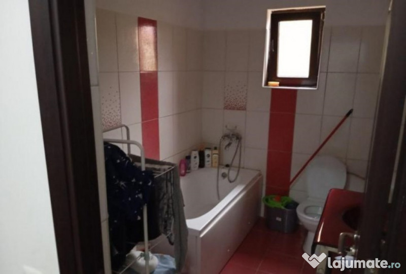 Bagadiru –2 cam, decom, 66 mp, an 2015, LOC DE PARCARE