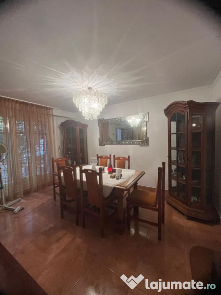 Vilă D+P+2 zona Steaua de Mare Eforie Nord