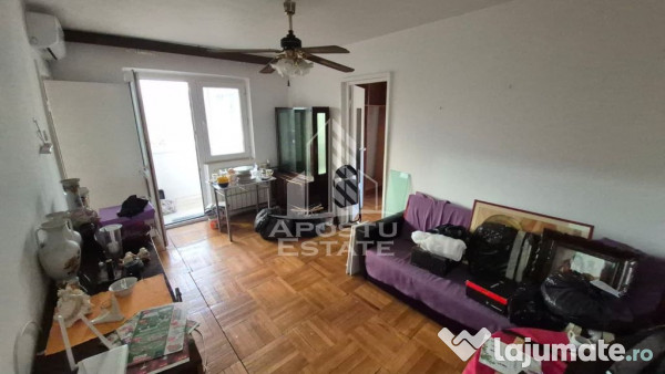Apartament cu 3 camere, balcon, zona Sagului
