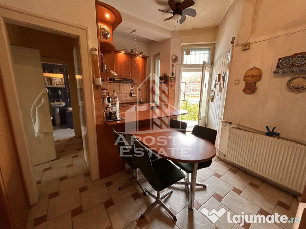 Apartament 3 camere spatios, in zona Ultracentrala cu garaj