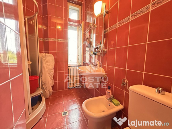 Apartament 3 camere spatios, in zona Ultracentrala cu garaj