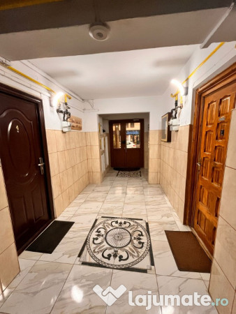 Apartament 3 camere decomandat Alexandru cel Bun