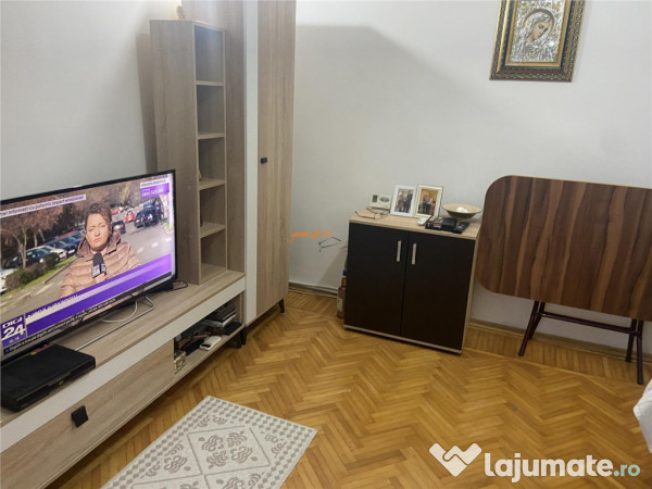 Apartament 3 camere , zona cartier Sud ,et 2/4 , decomandat