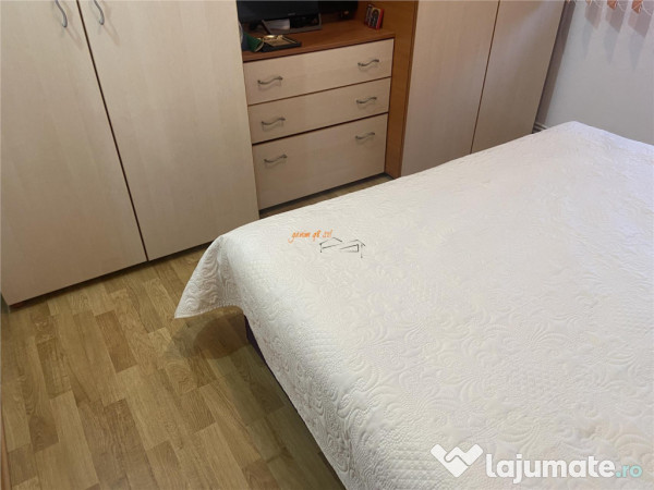 Apartament 3 camere , zona cartier Sud ,et 2/4 , decomandat