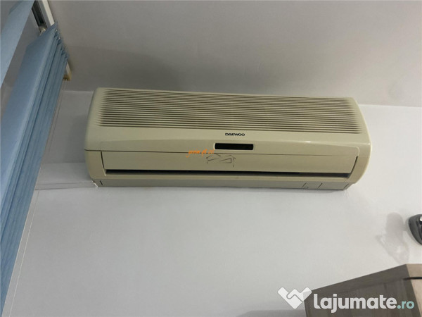 Apartament 3 camere , zona cartier Sud ,et 2/4 , decomandat