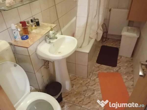 Apartament 3Camere Precista Scoala 10 la cheie mobilat 65mp etaj 4 pod 