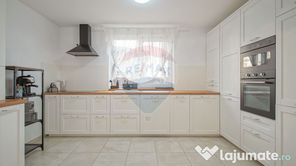 Casă pe parter cu încălzire în pardoseală – Sânpe... 