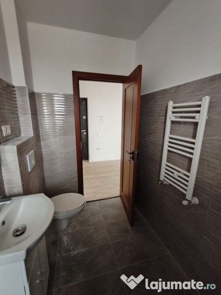 GARSONIERA METROU LEONIDA, MODERNA 