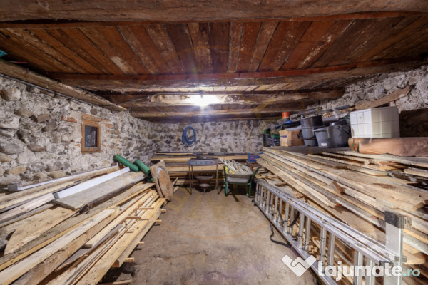 Casă- garaj - teren- Câmpulung Muscel Jud Argeș!