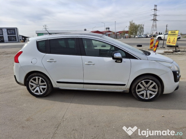 Dezmembrez Peugeot 3008 Hybrid 4x4 2.0 HDI RHC 200 cai an 2012 
