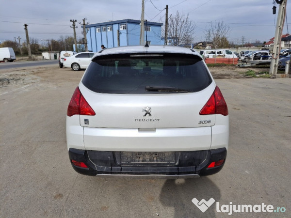 Dezmembrez Peugeot 3008 Hybrid 4x4 2.0 HDI RHC 200 cai an 2012 