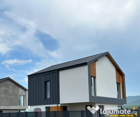 Vila cu 600mp teren, caracteristici apreciabile, Cristian, B