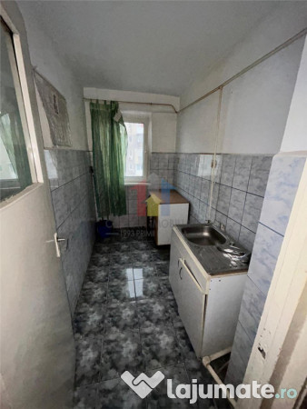 SUPER PRET! 2 camere, etaj intermediar, bloc cu lift, Viziru